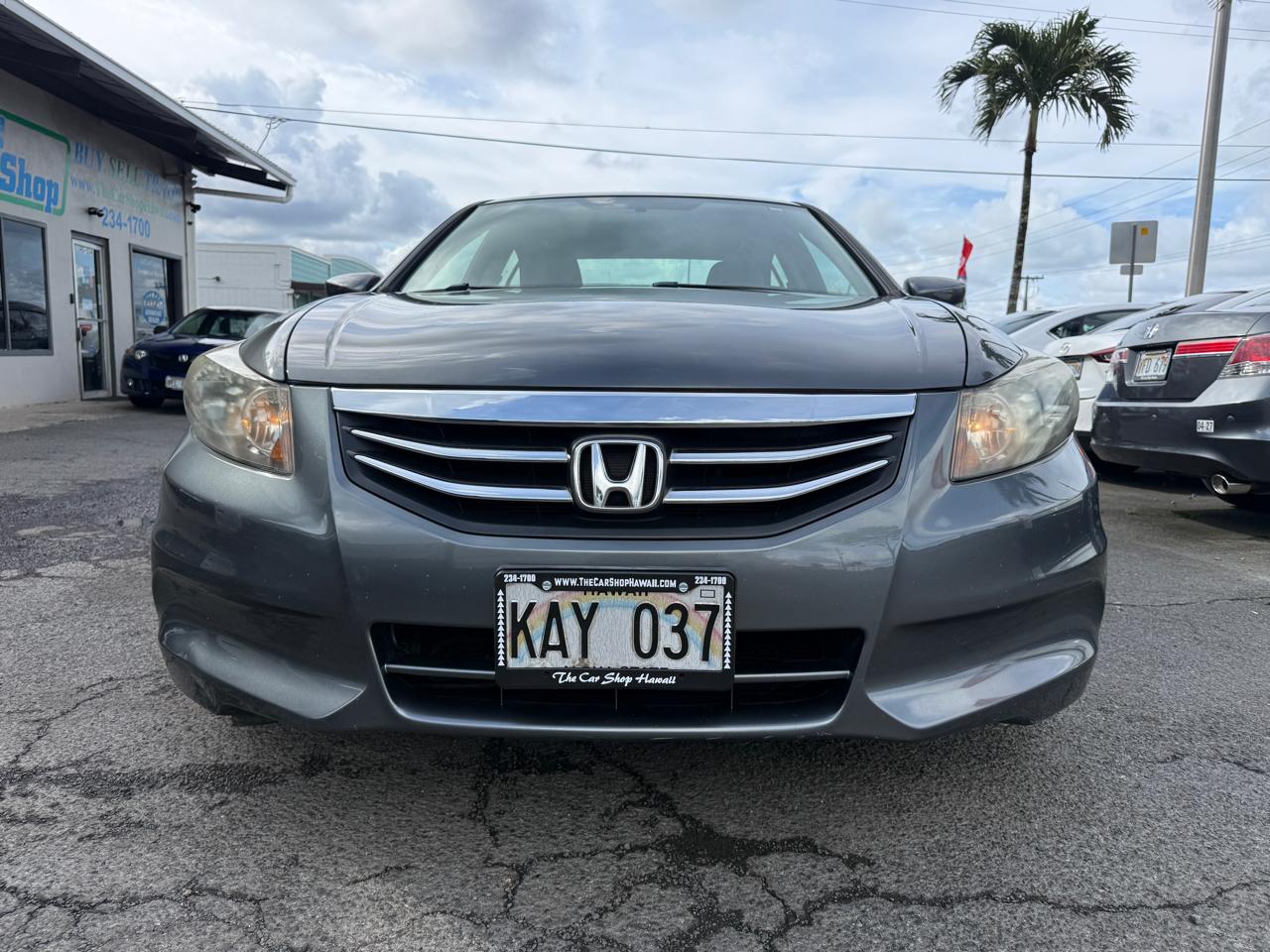 Honda Accord LX sedan AT 2012