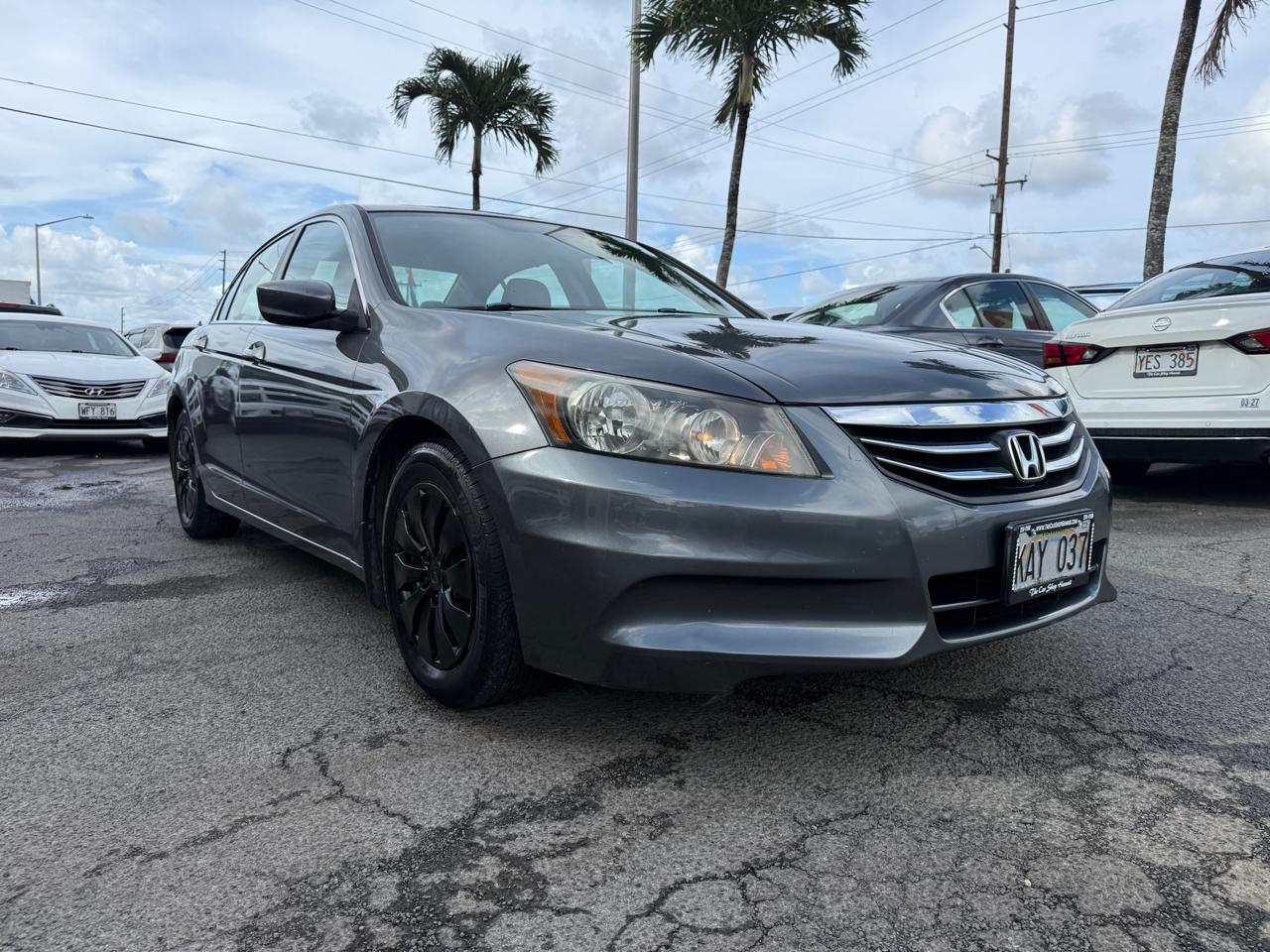 Honda Accord LX sedan AT 2012