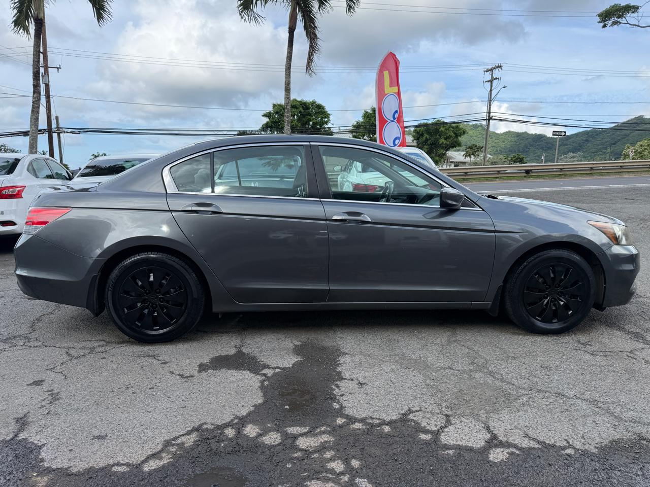 Honda Accord LX sedan AT 2012