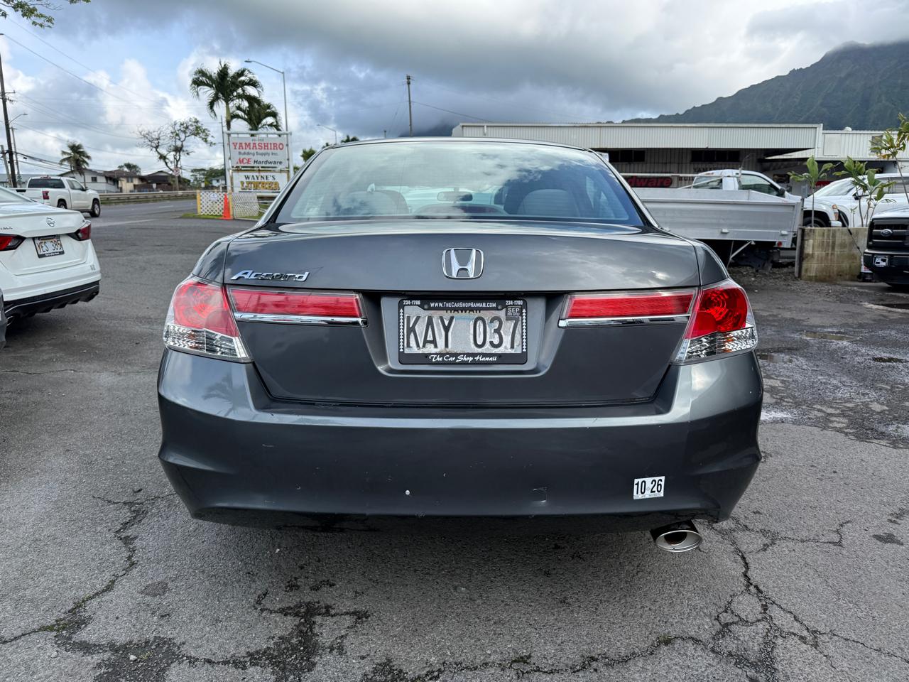 Honda Accord LX sedan AT 2012