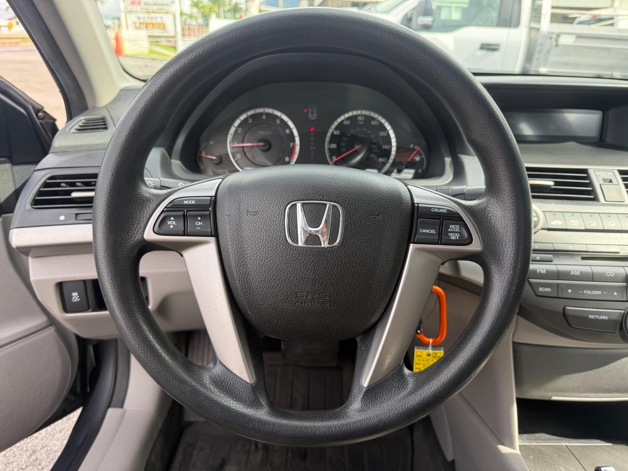 Honda Accord LX sedan AT 2012