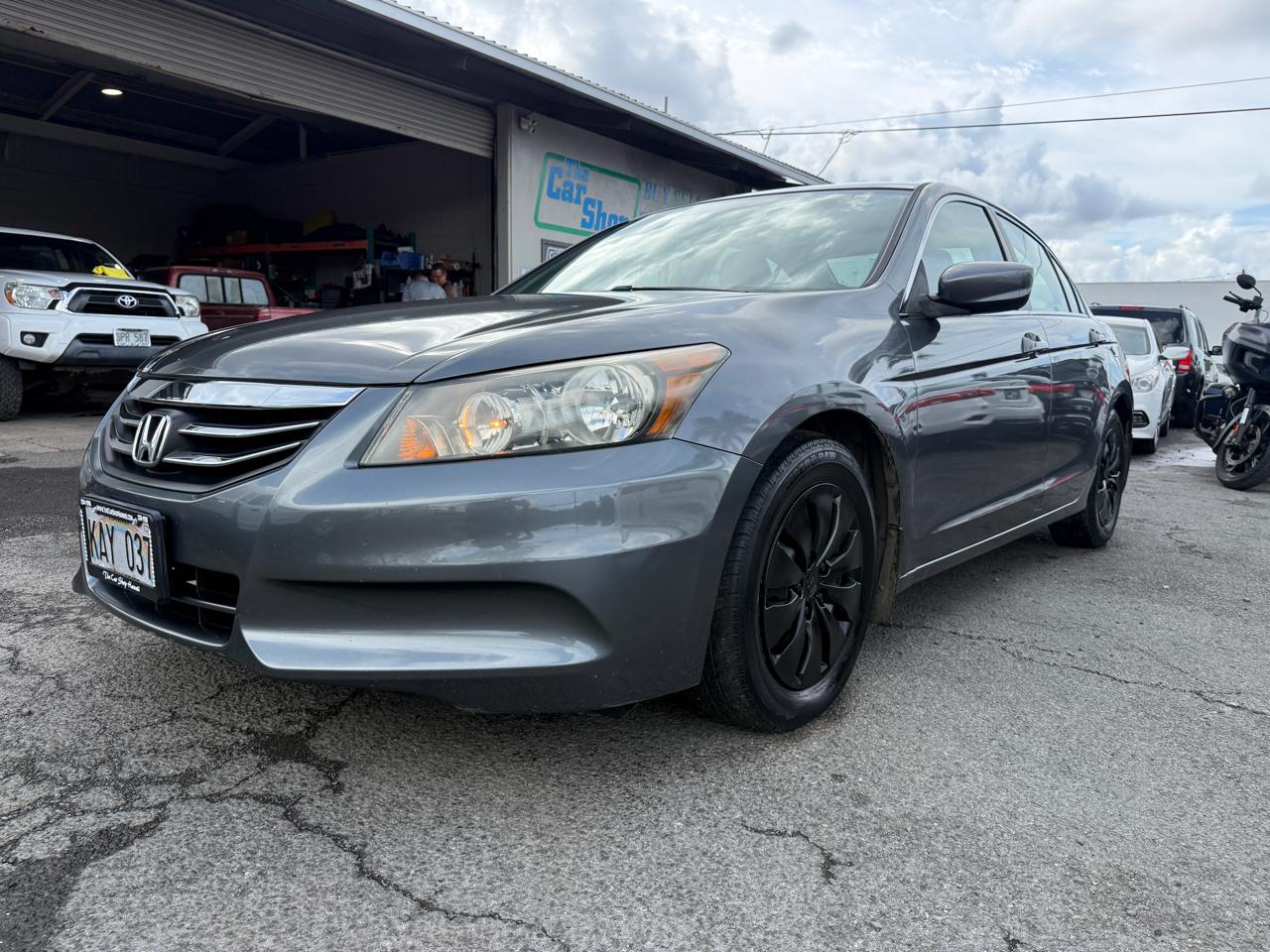 Honda Accord LX sedan AT 2012