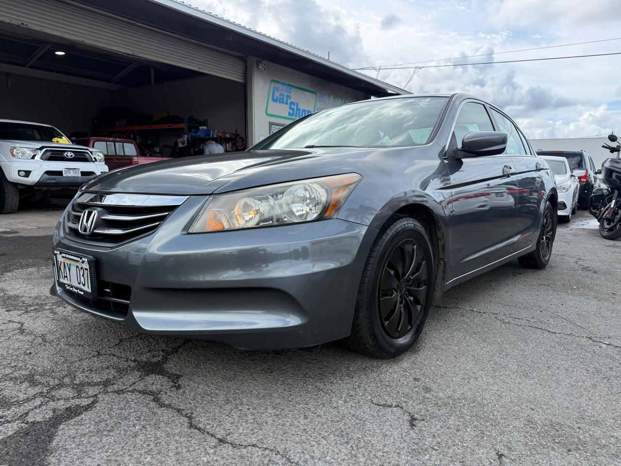 Honda Accord LX sedan AT 2012