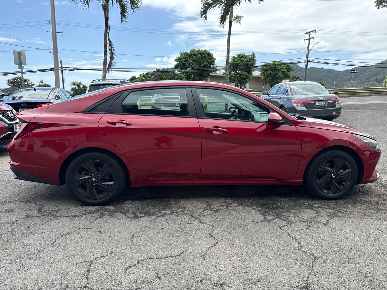Hyundai Elantra SEL 2021