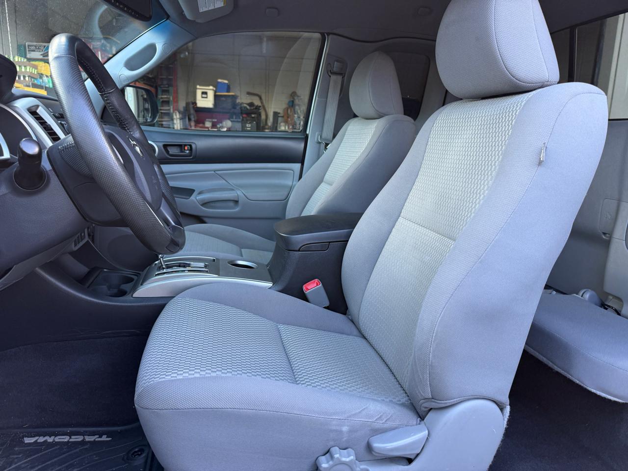 Toyota Tacoma Access Cab Auto 2WD 2012