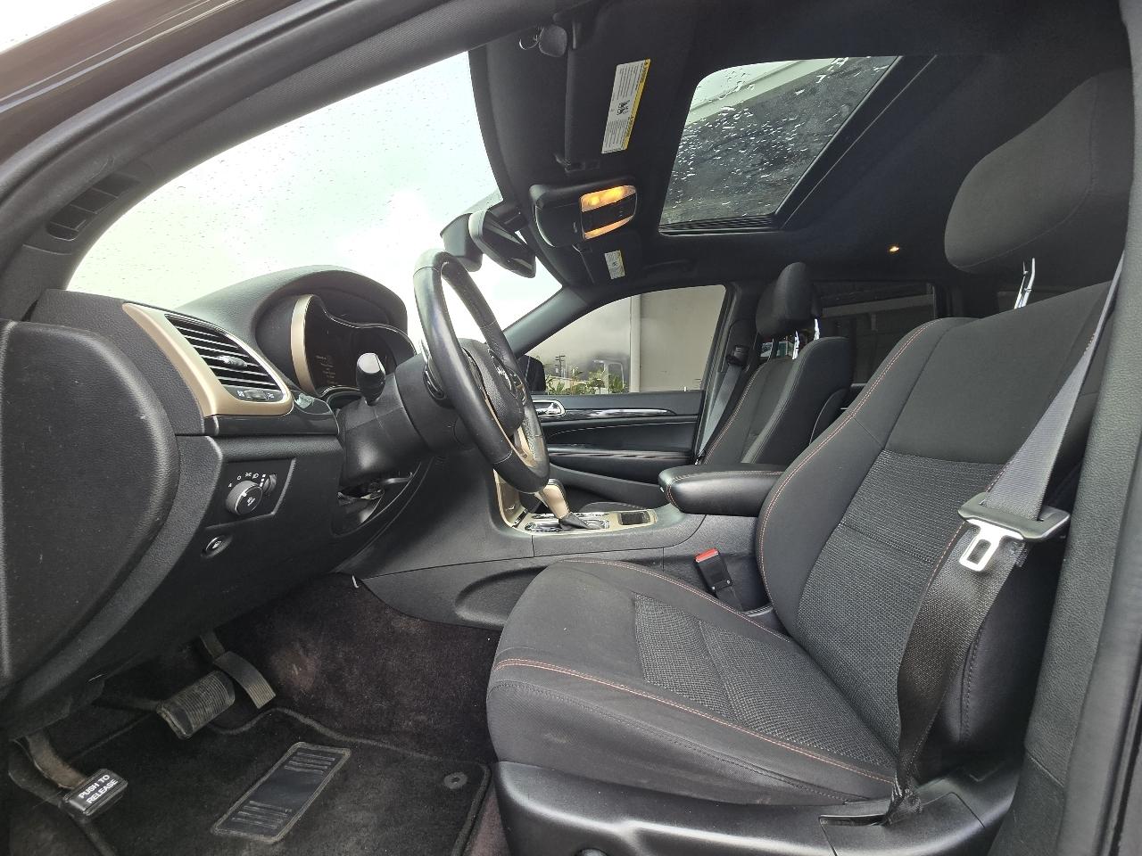 Jeep Grand Cherokee Laredo 4WD 2016