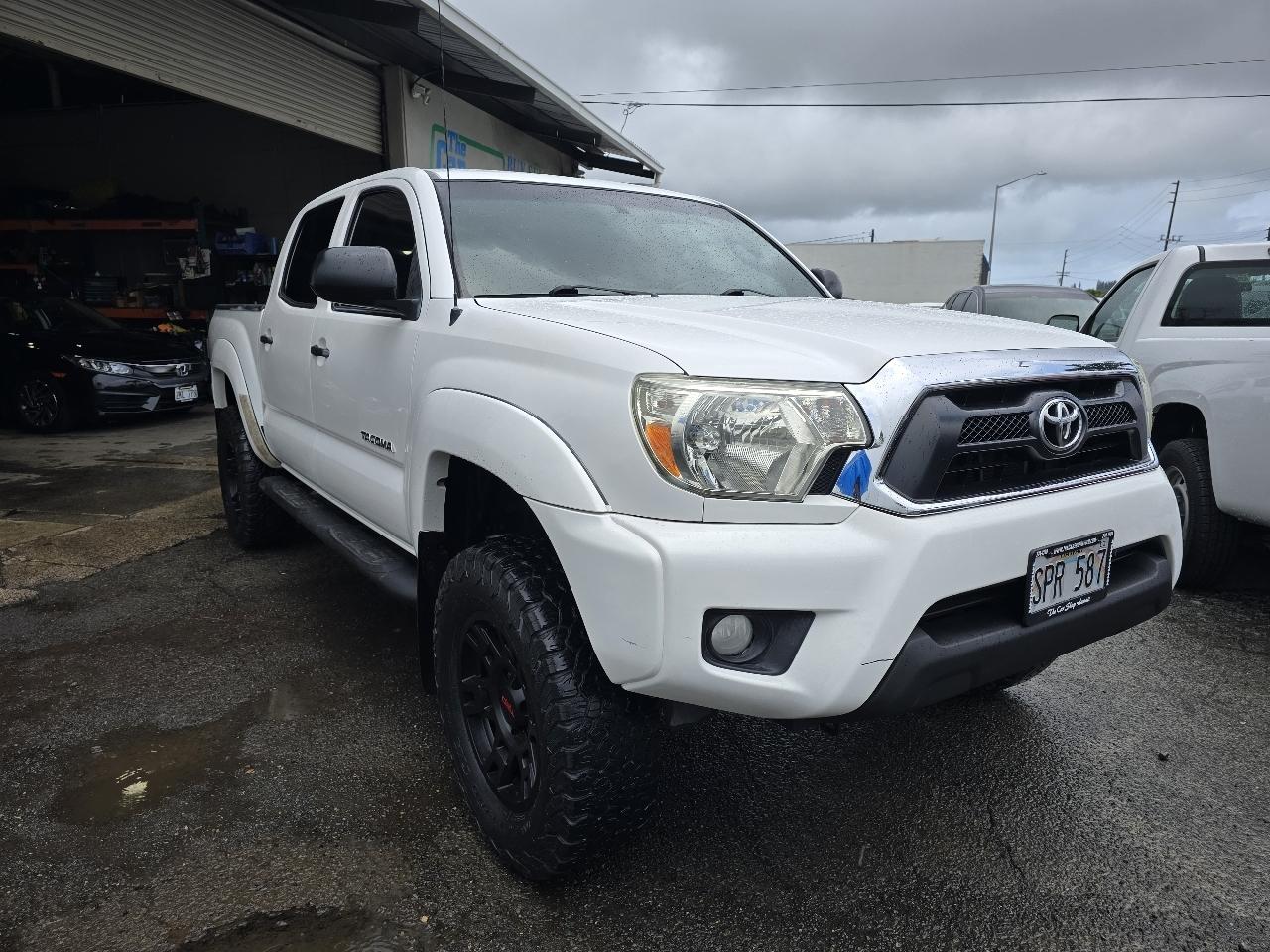 Toyota Tacoma PreRunner Double Cab V6 5AT 2WD 2015