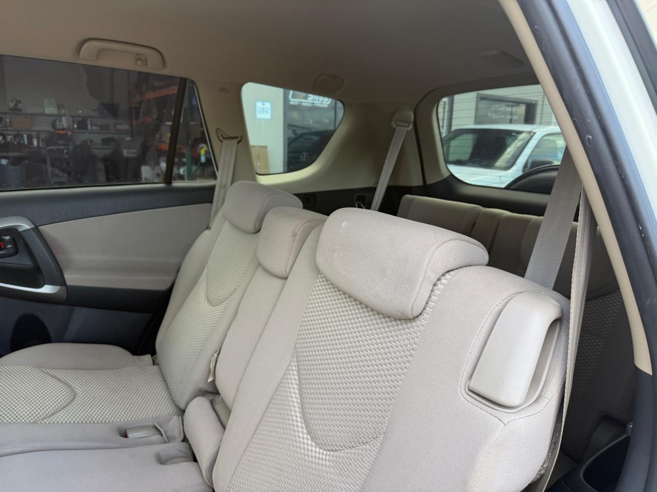 Toyota RAV4 Limited I4 2WD with 3rd Row 2008