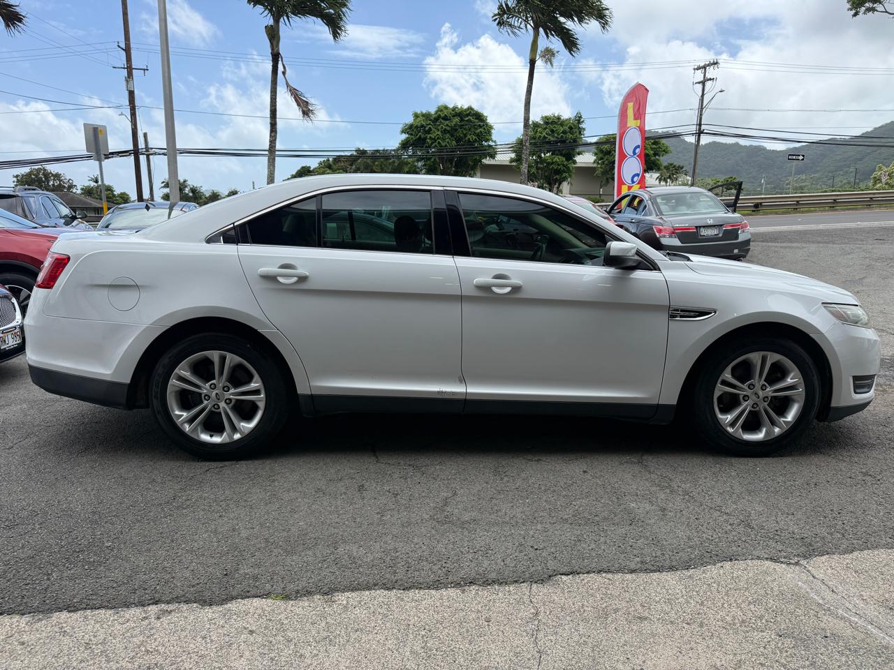 Ford Taurus SEL FWD 2014