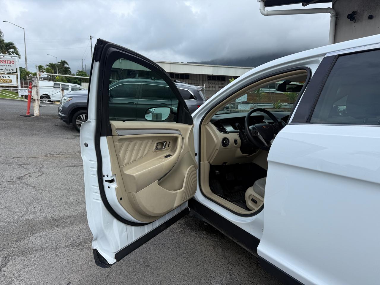 Ford Taurus SEL FWD 2014