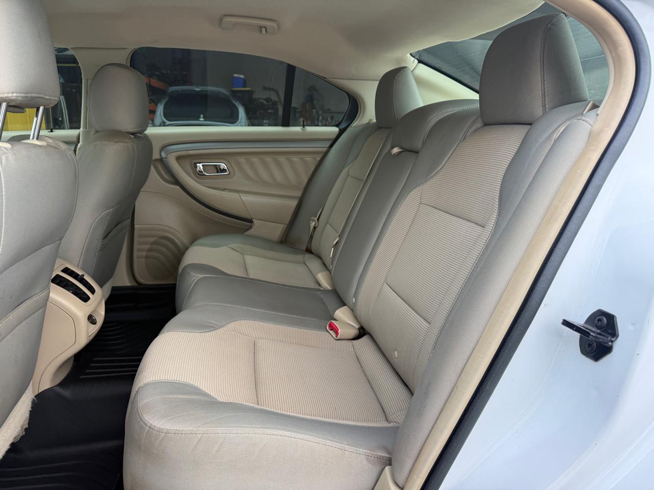 Ford Taurus SEL FWD 2014