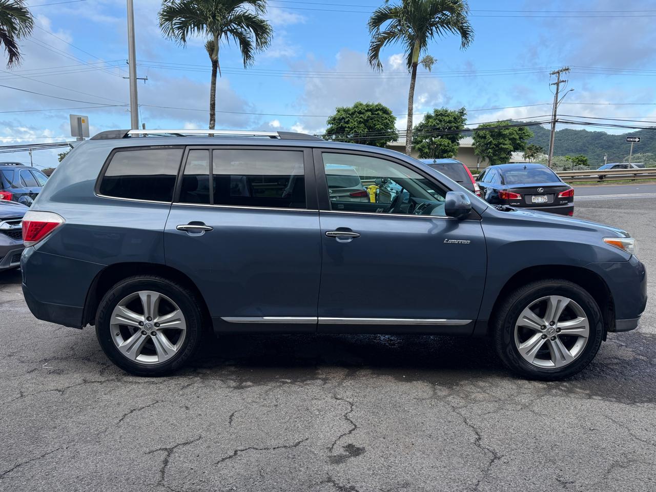 Toyota Highlander Limited 2013