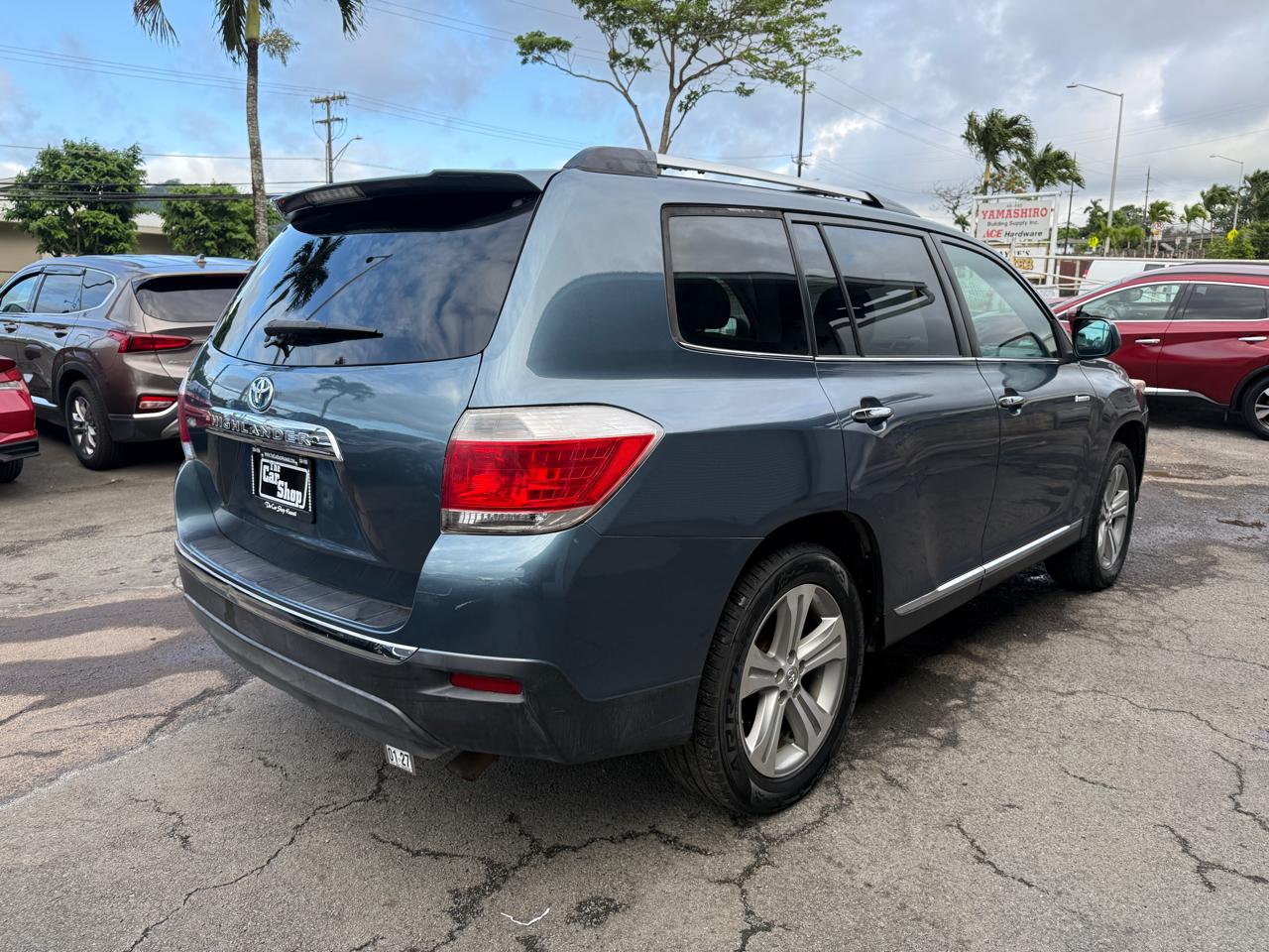 Toyota Highlander Limited 2013
