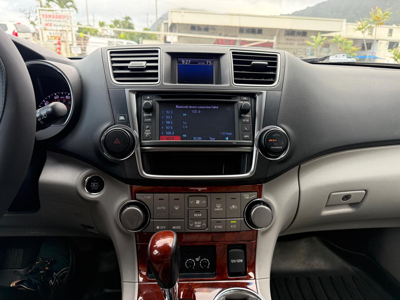 Toyota Highlander Limited 2013