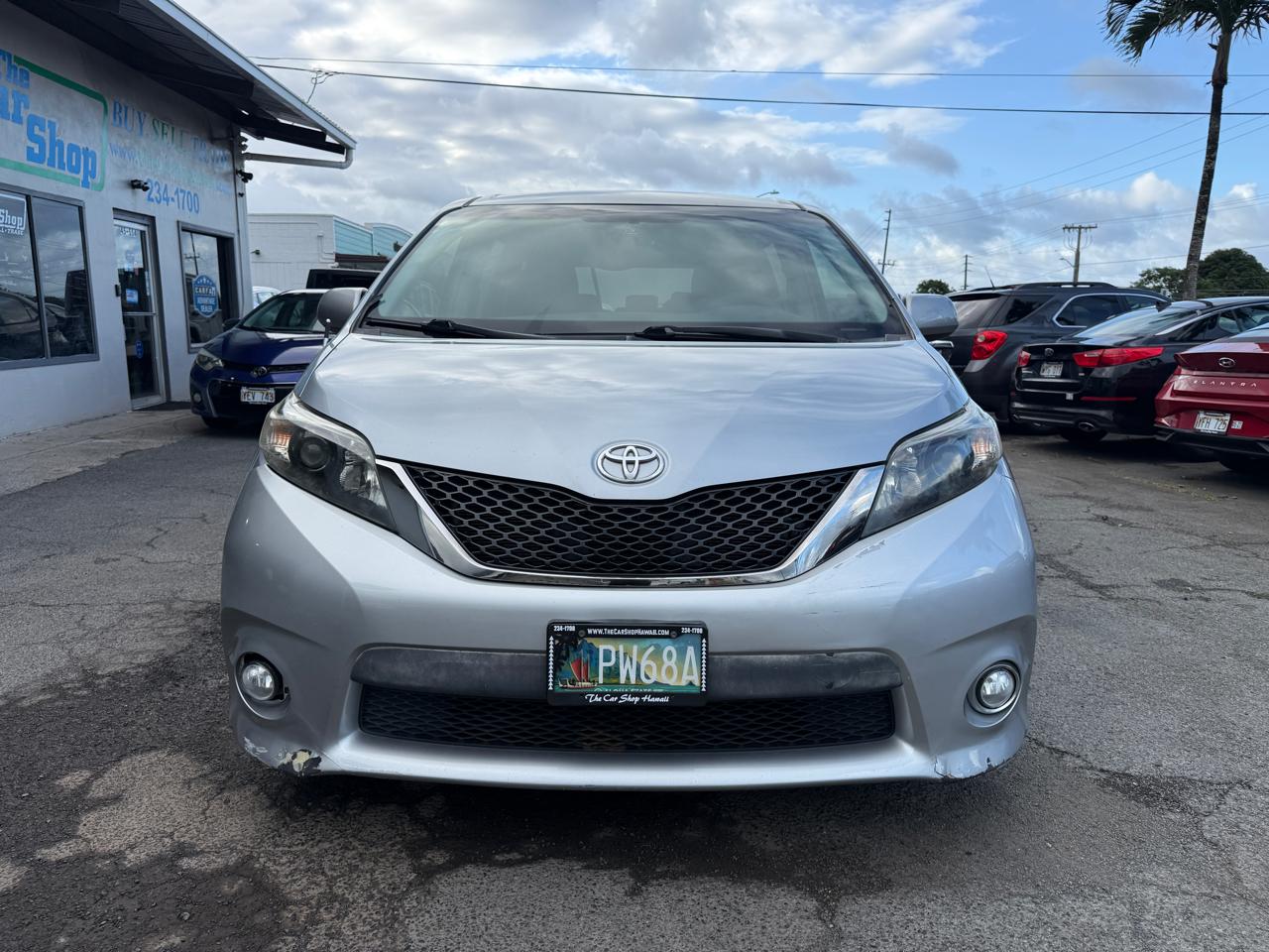 Toyota Sienna  2014
