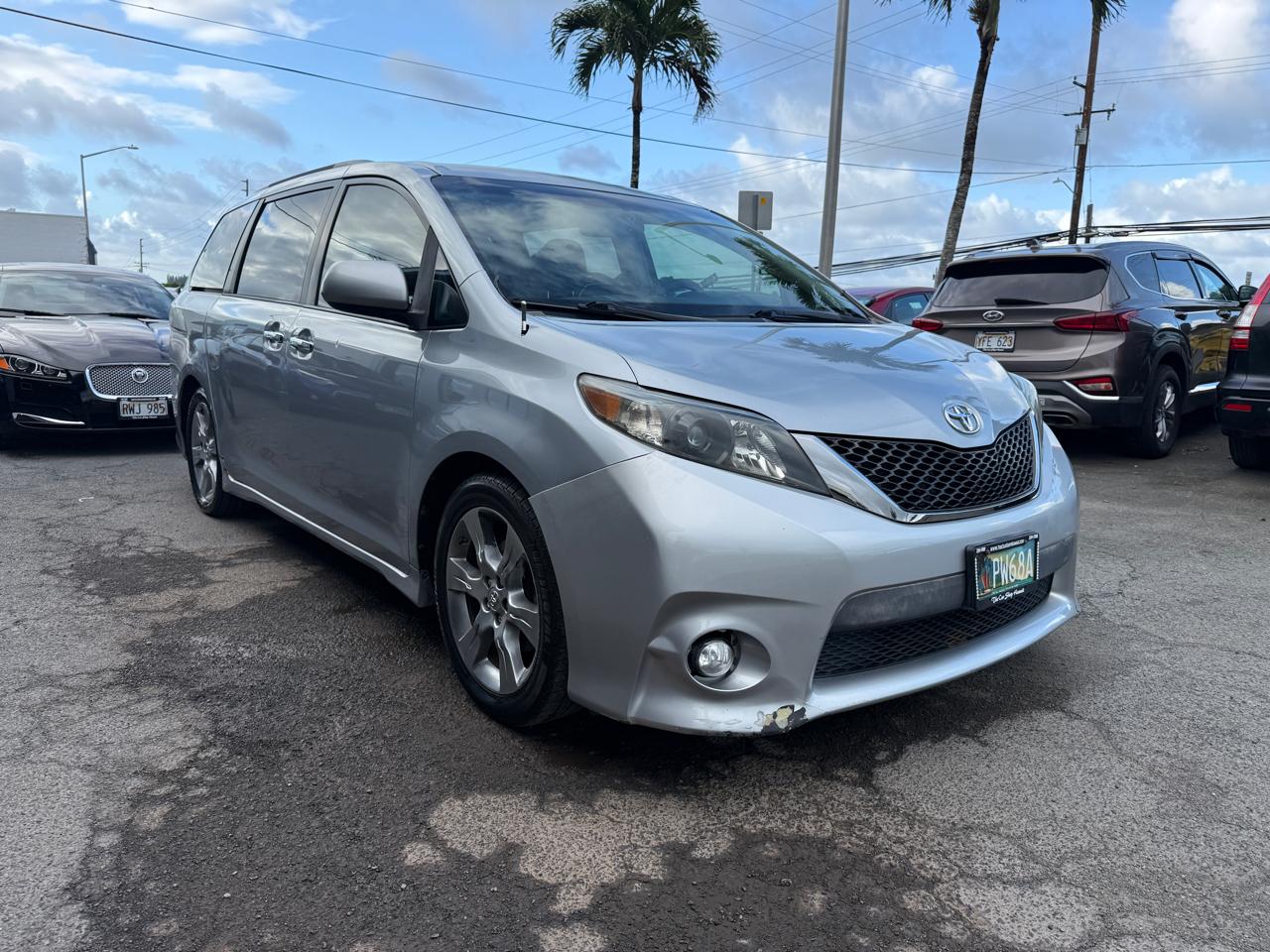 Toyota Sienna  2014