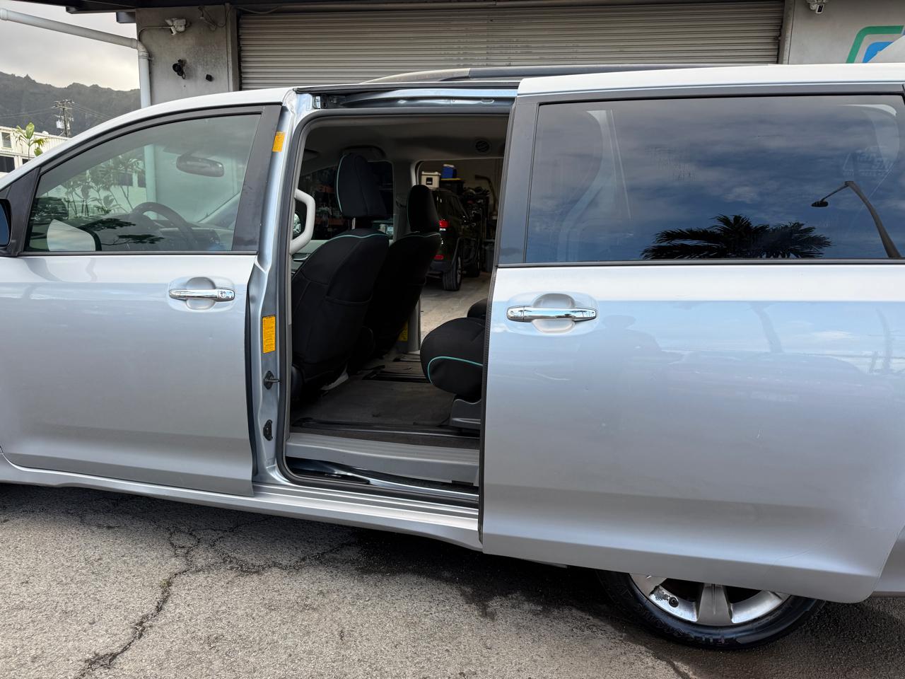 Toyota Sienna  2014