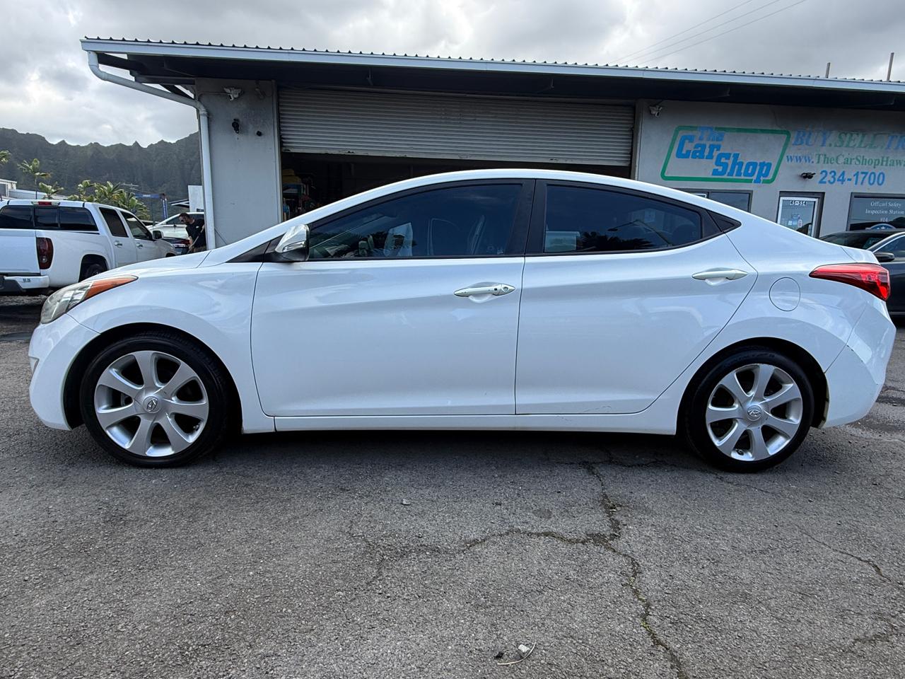 Hyundai Elantra Limited 2013