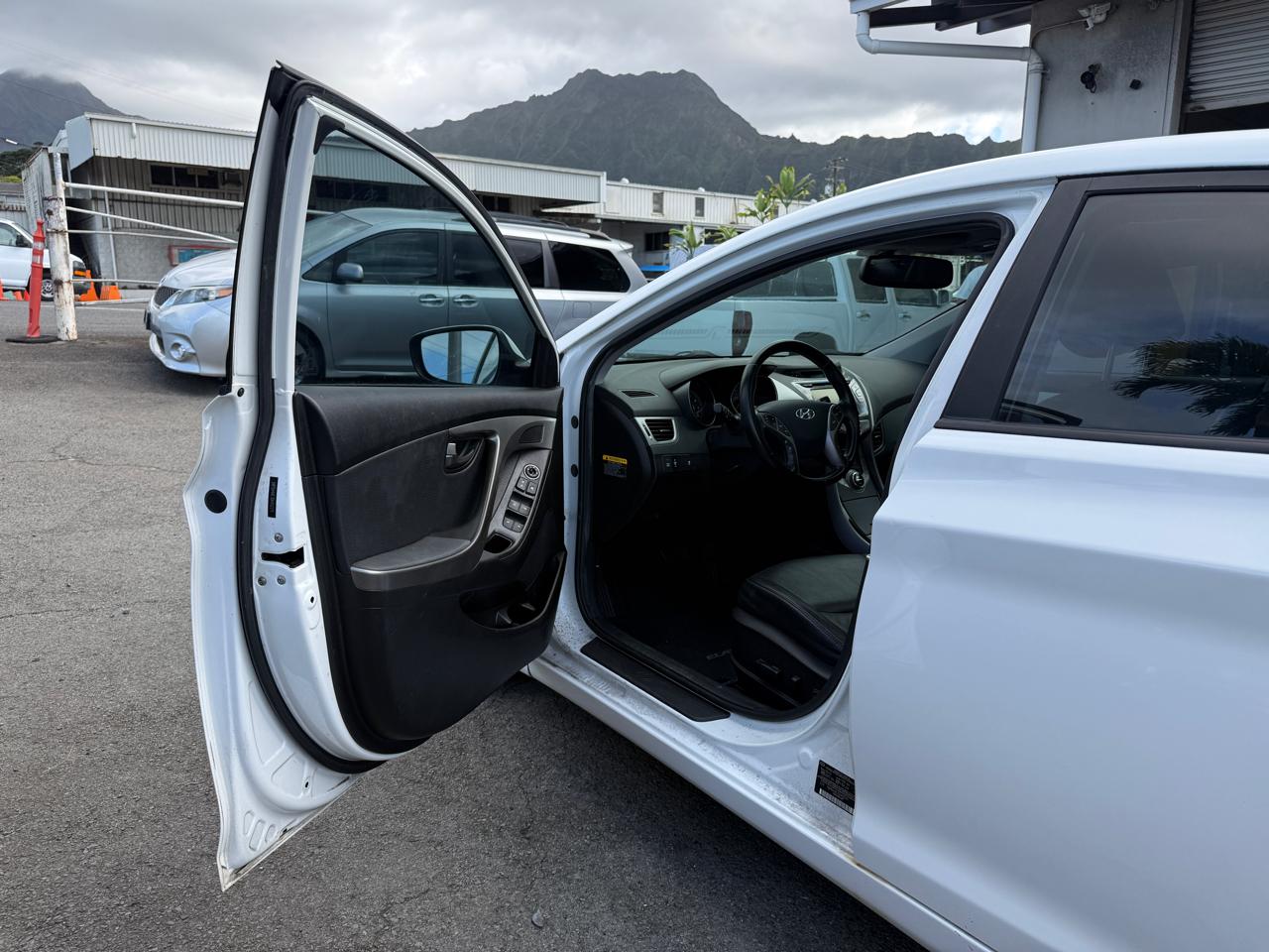 Hyundai Elantra Limited 2013