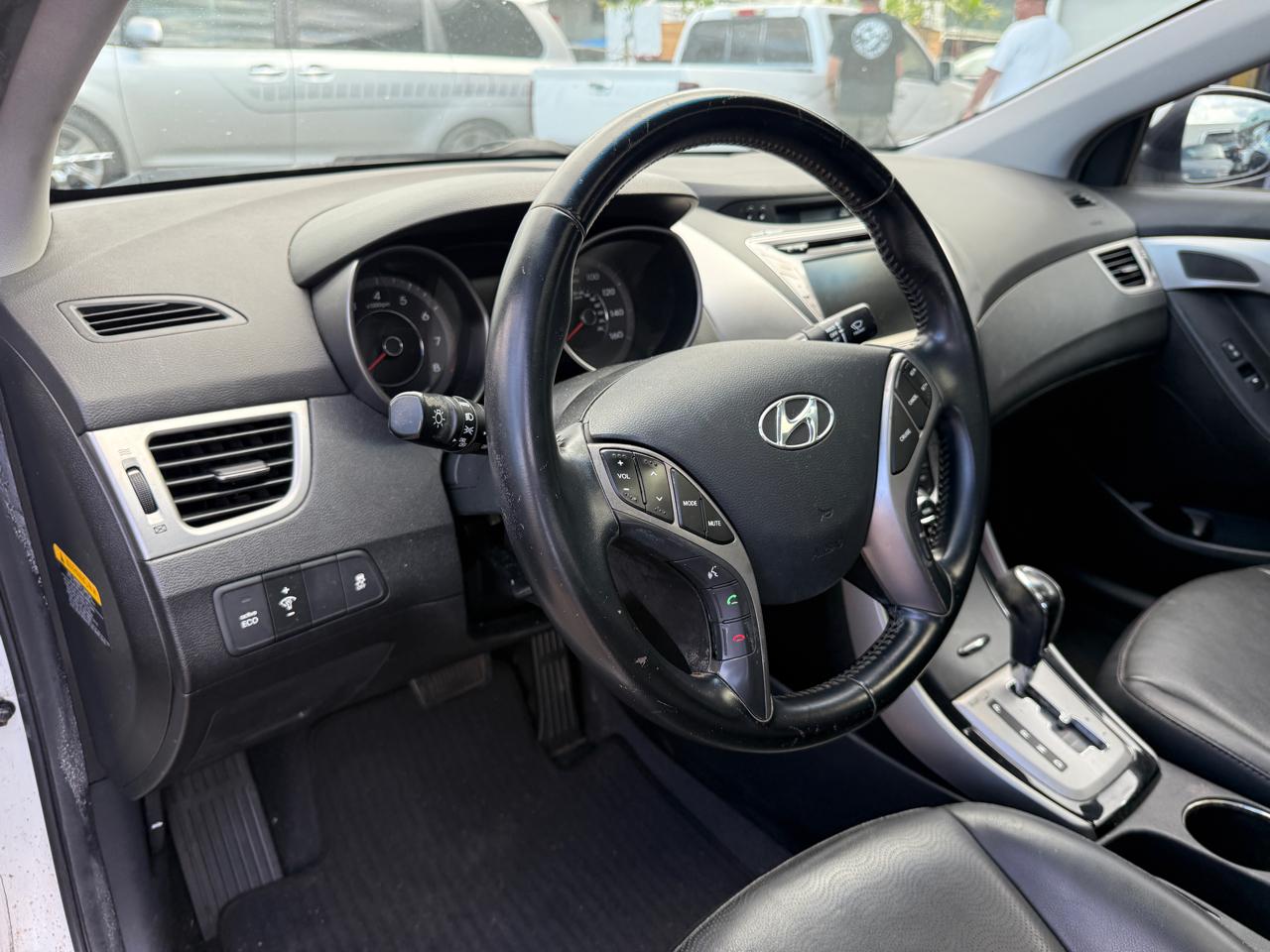 Hyundai Elantra Limited 2013