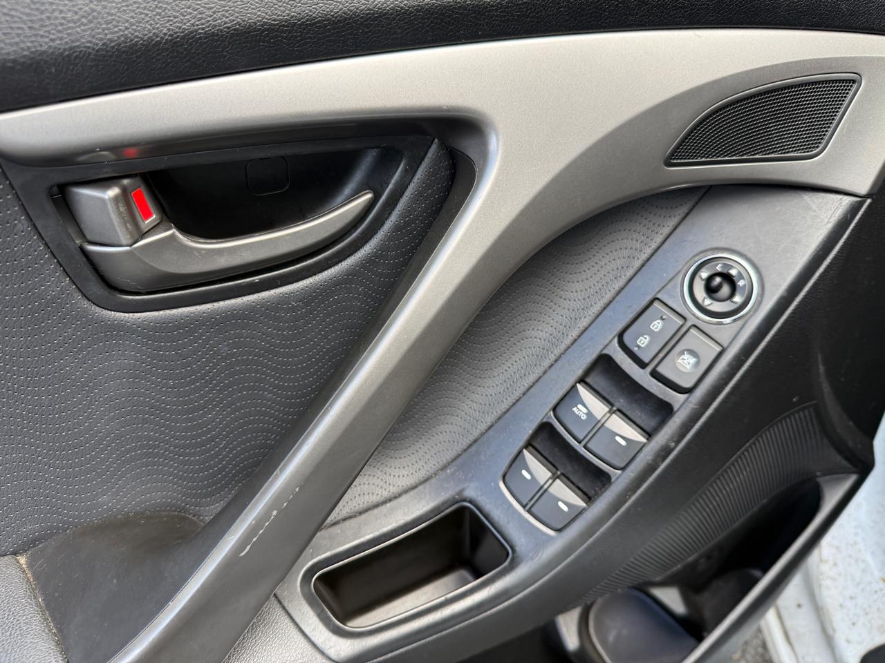 Hyundai Elantra Limited 2013