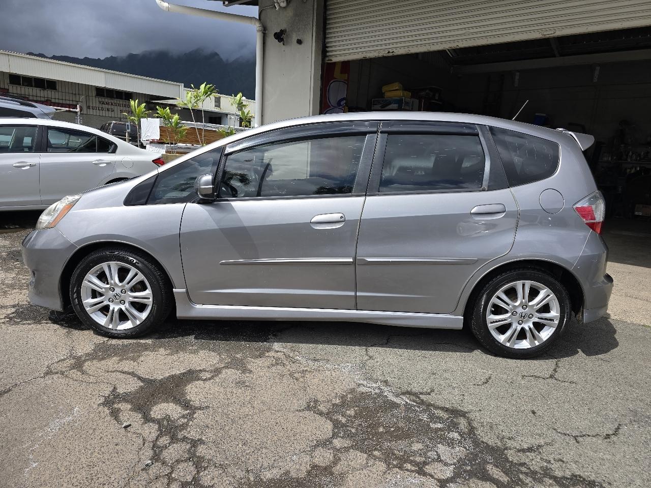 Honda Fit Sport 5-Speed AT 2010