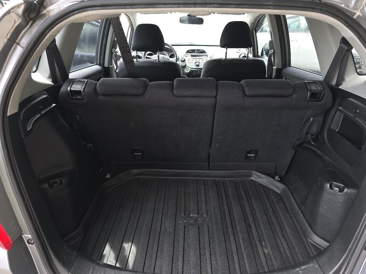 Honda Fit Sport 5-Speed AT 2010