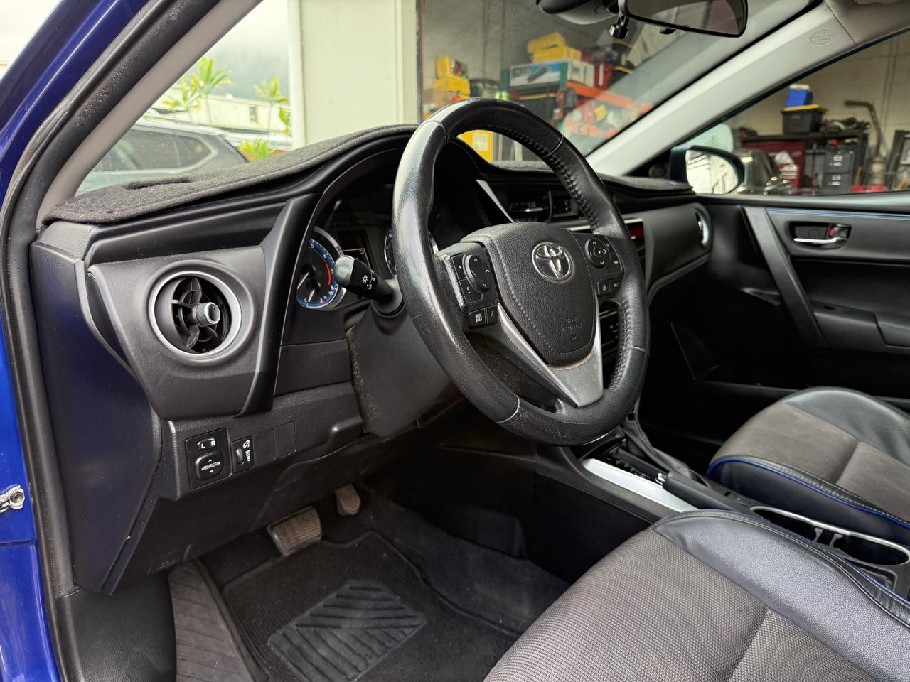 Toyota Corolla SE 2017