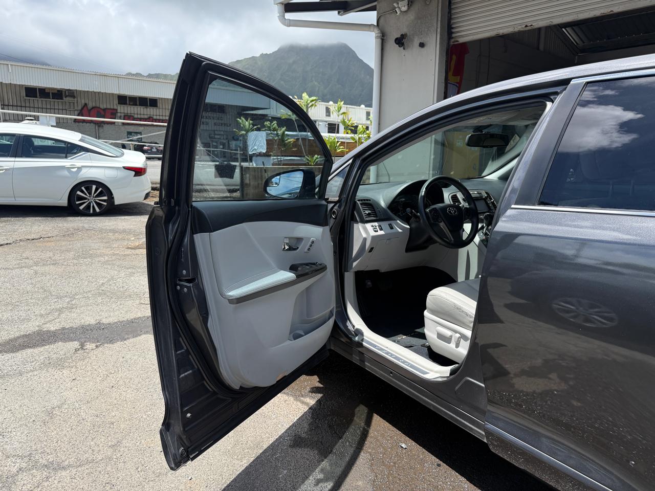 Toyota Venza XLE V6 FWD 2015