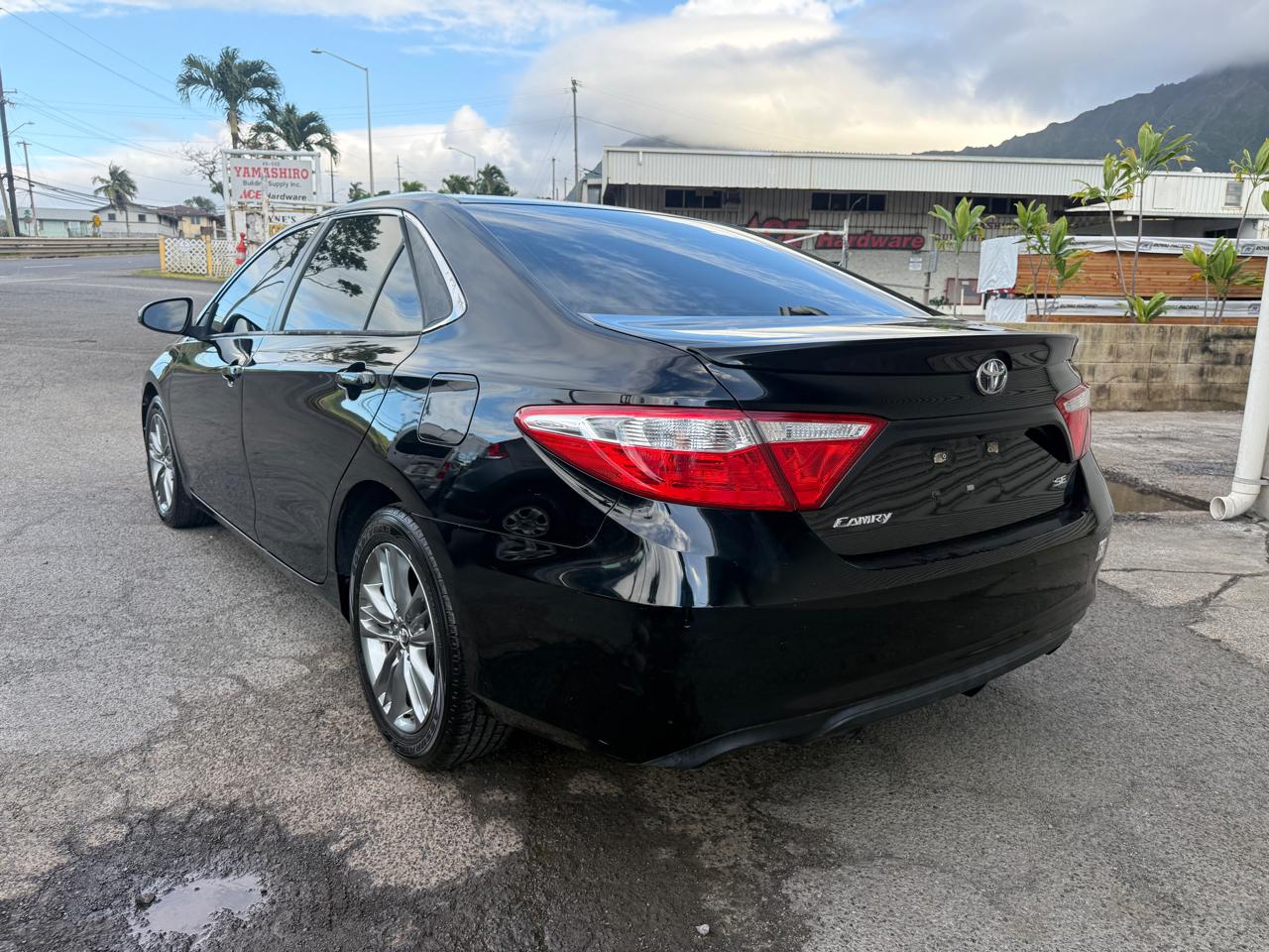 Toyota Camry SE 2017