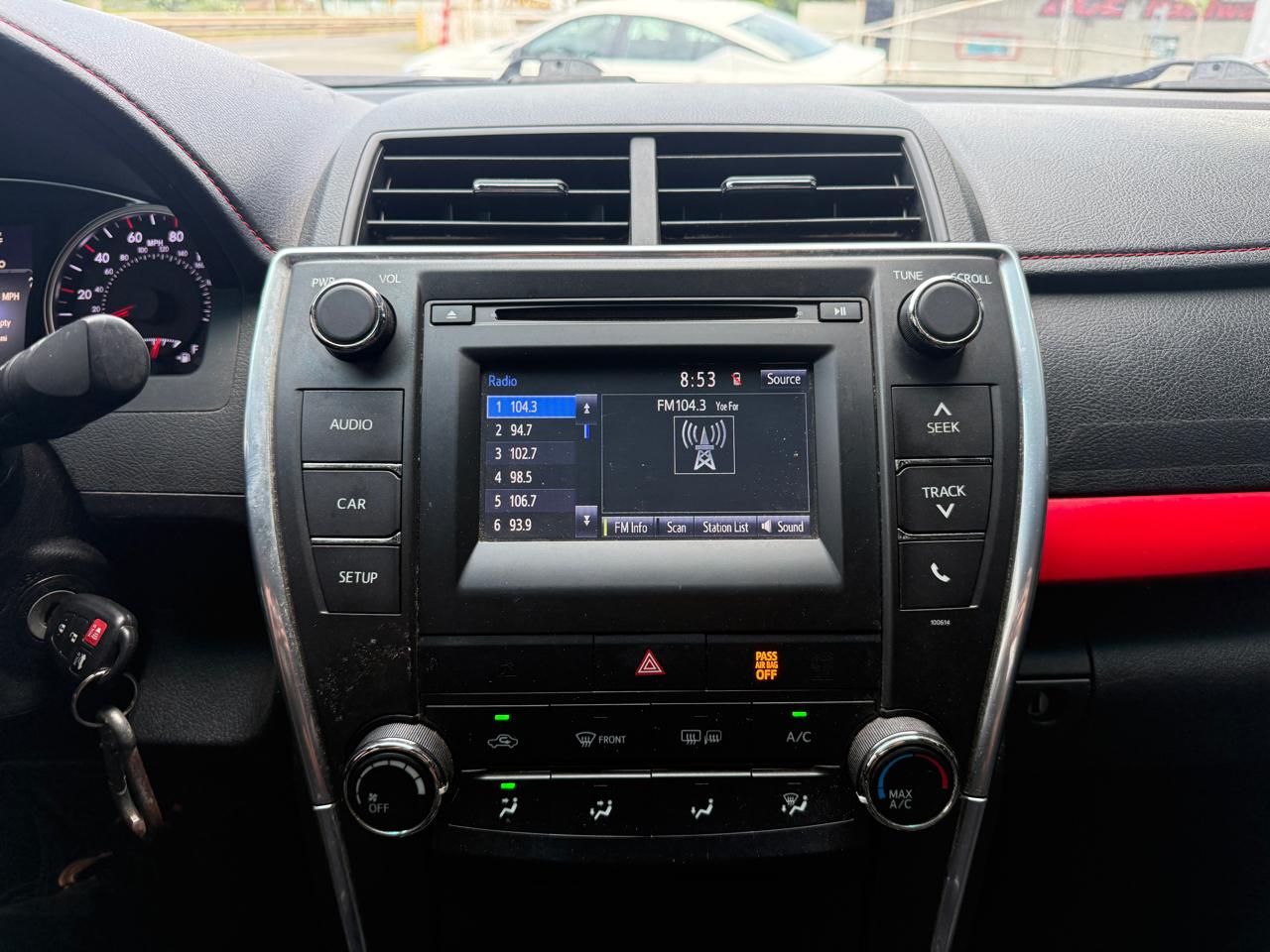 Toyota Camry SE 2017