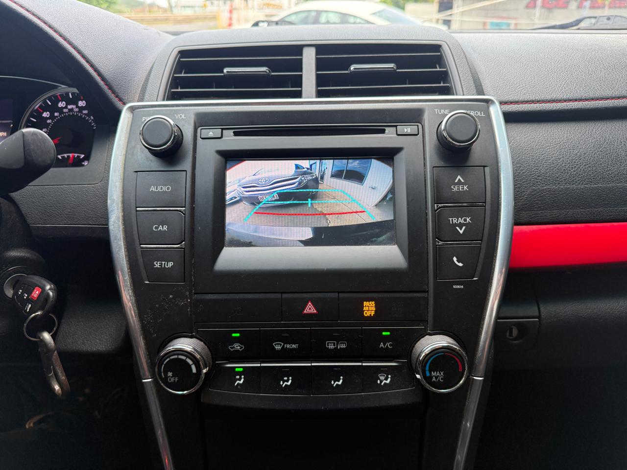 Toyota Camry SE 2017