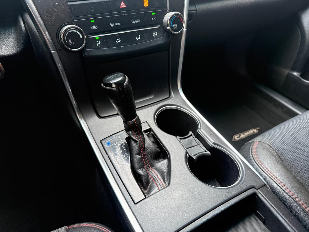 Toyota Camry SE 2017