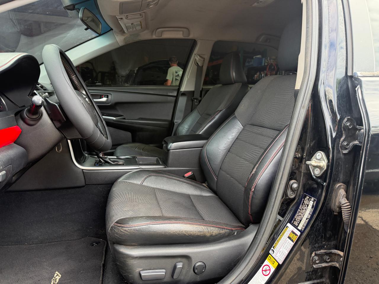 Toyota Camry SE 2017