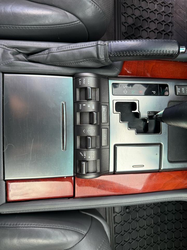 Lexus LX 570 Sport Utility 2008