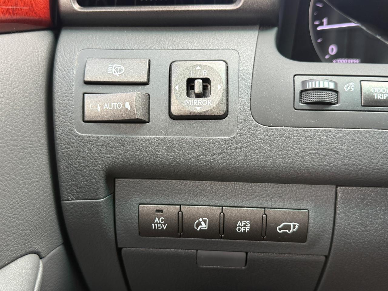 Lexus LX 570 Sport Utility 2008