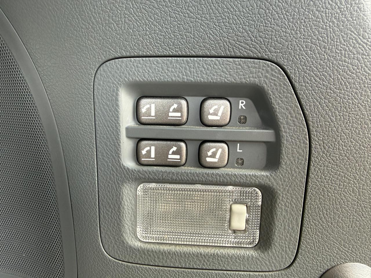 Lexus LX 570 Sport Utility 2008