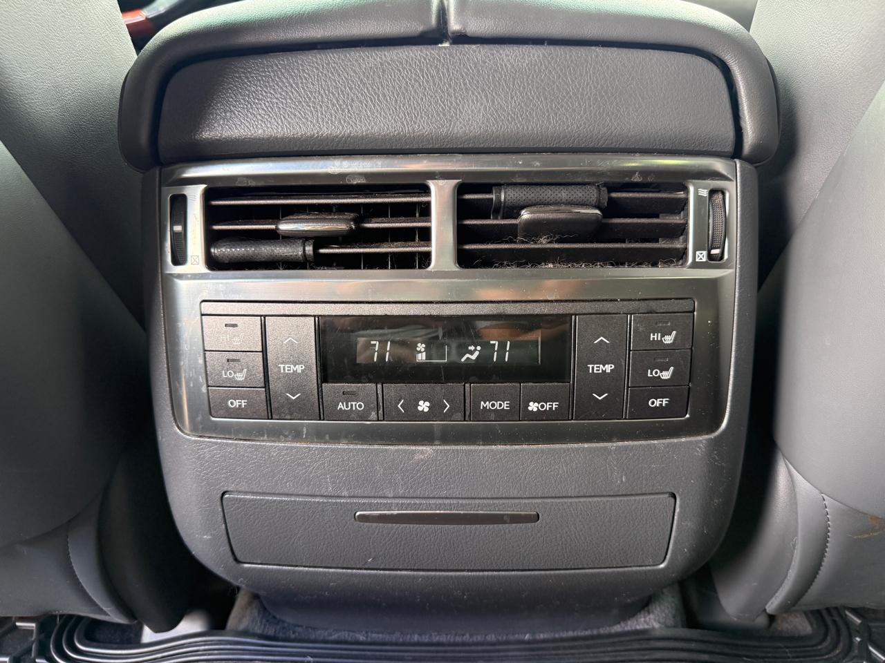 Lexus LX 570 Sport Utility 2008