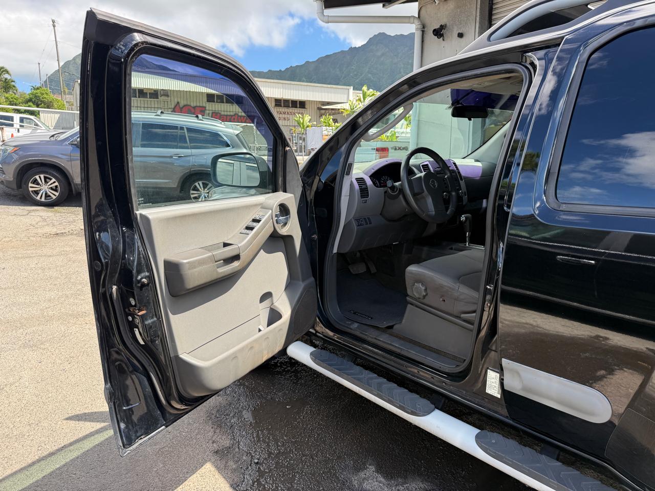 Nissan Xterra S 2012