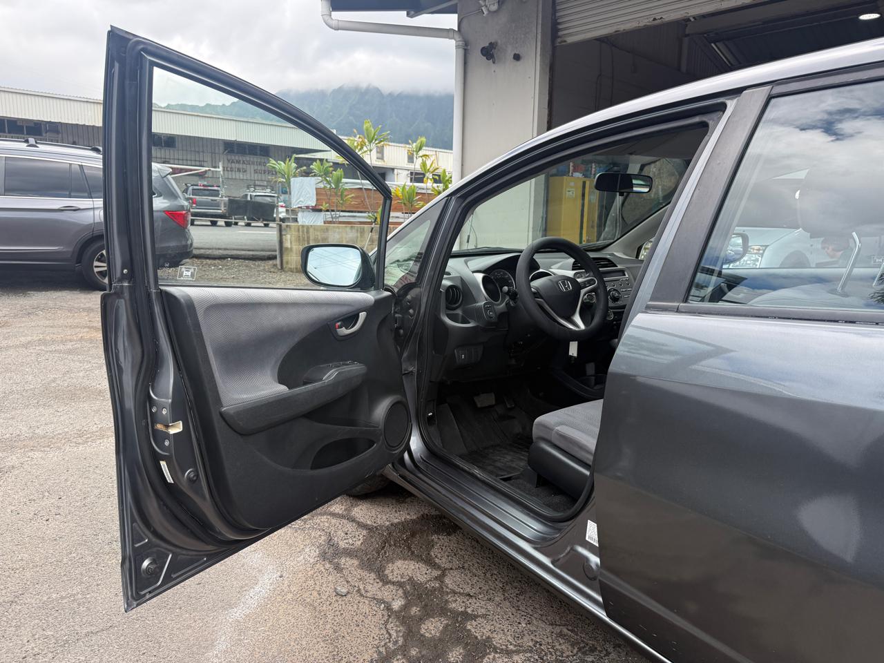 Honda Fit 5-Speed AT 2013