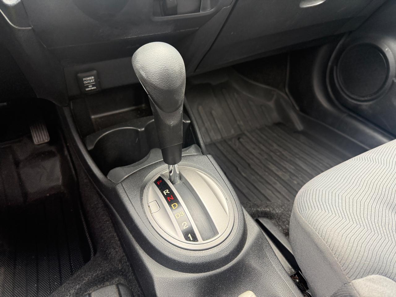 Honda Fit 5-Speed AT 2013