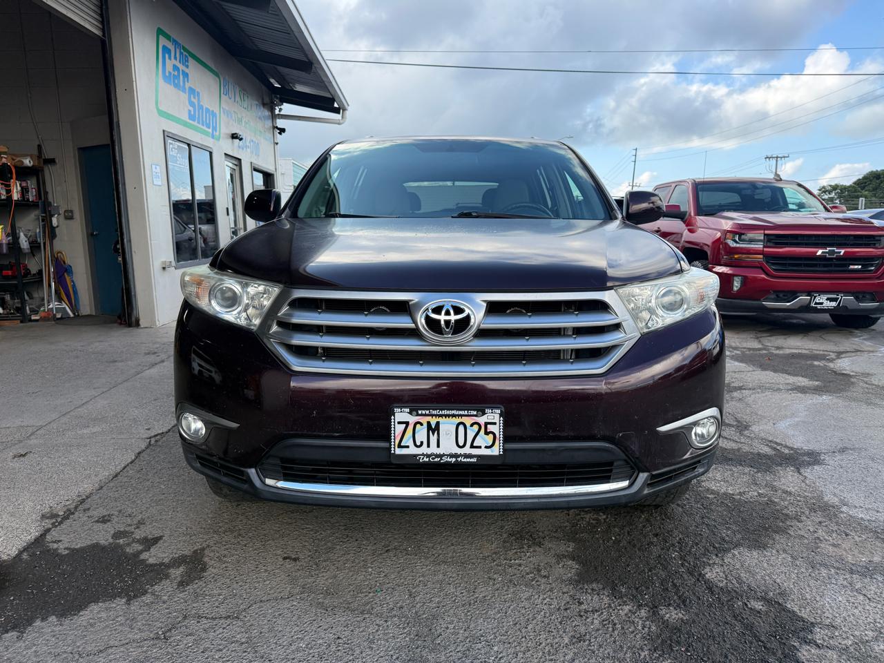 Toyota Highlander Plus 4D SUV FWD 2013