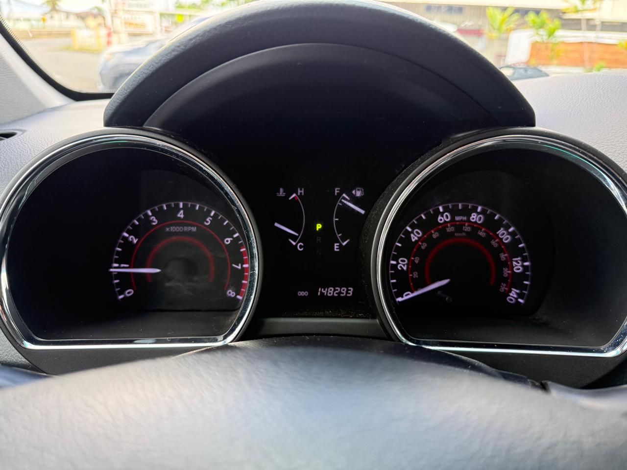 Toyota Highlander Plus 4D SUV FWD 2013
