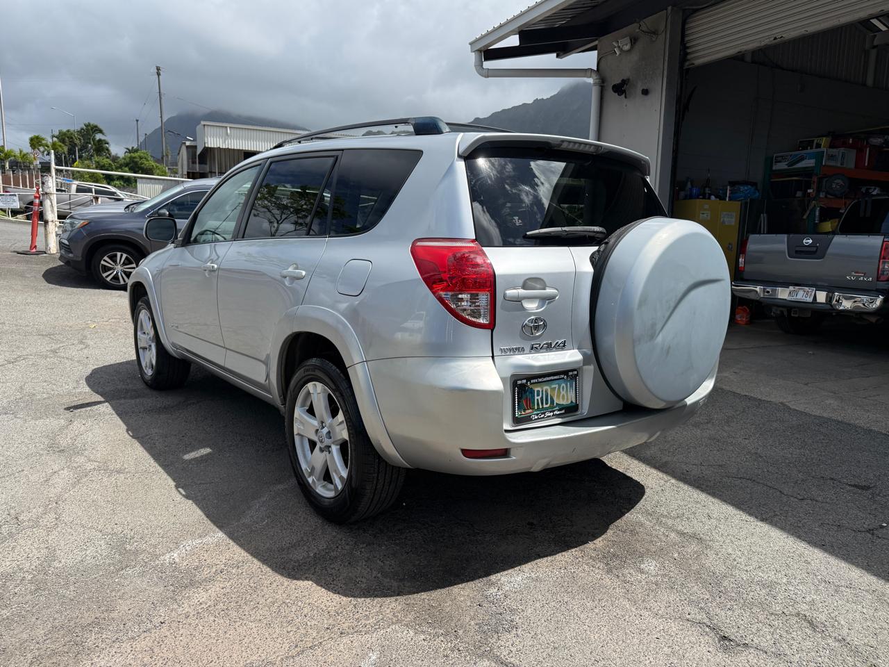 Toyota RAV4 Sport I4 2WD 2006
