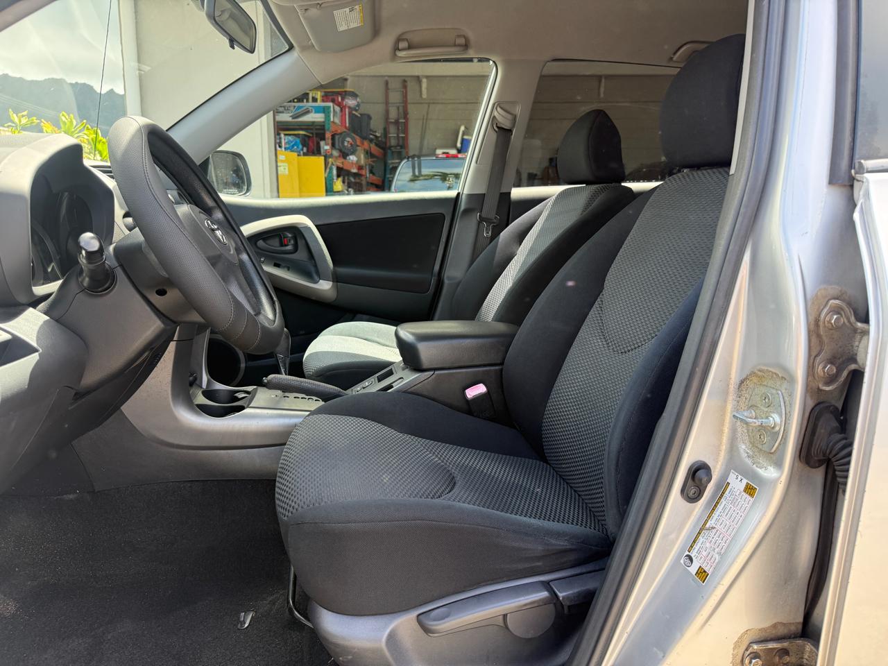 Toyota RAV4 Sport I4 2WD 2006