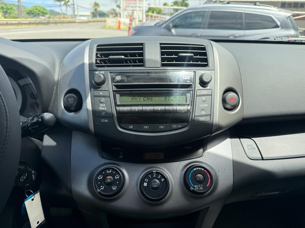 Toyota RAV4 Sport I4 2WD 2006