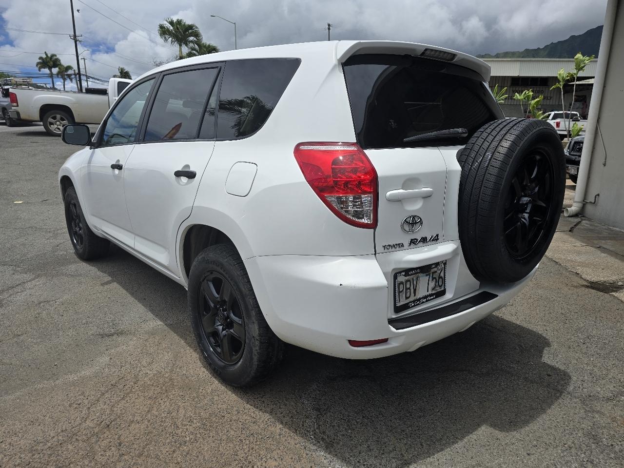 Toyota RAV4 Base I4 2WD 2006