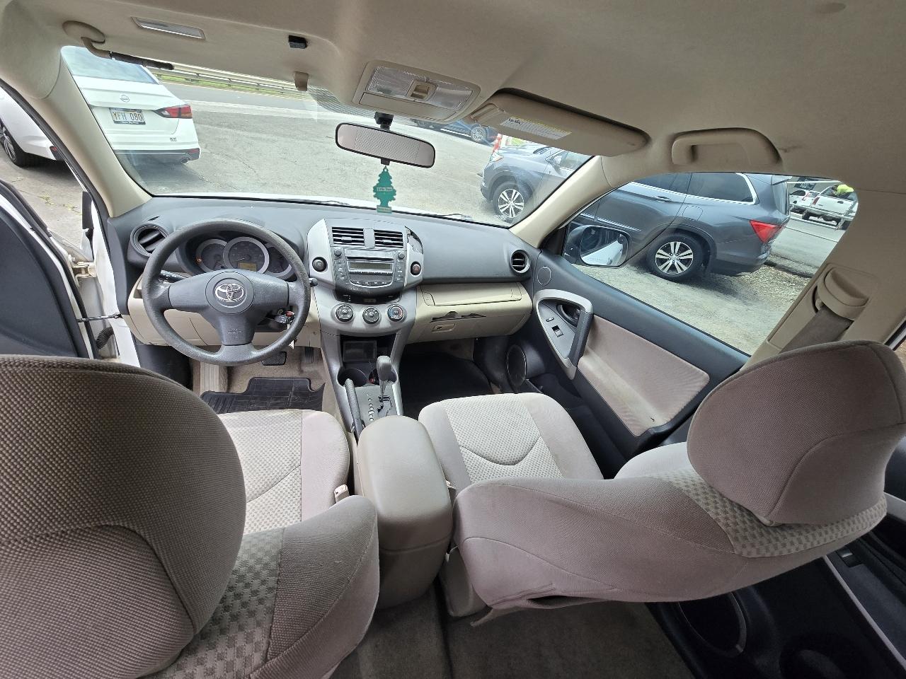 Toyota RAV4 Base I4 2WD 2006