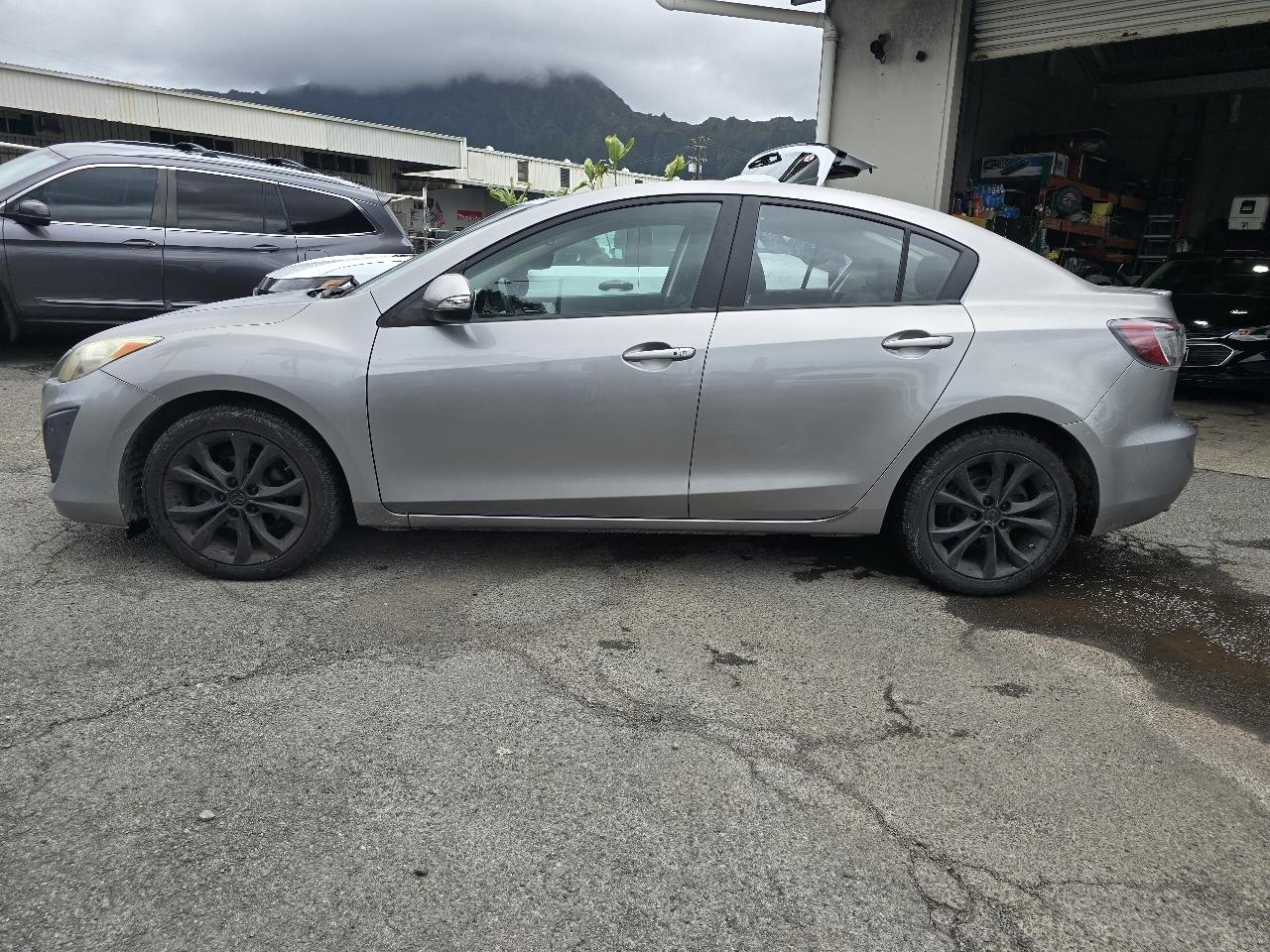 Mazda MAZDA3 s Grand Touring 4-Door 2010