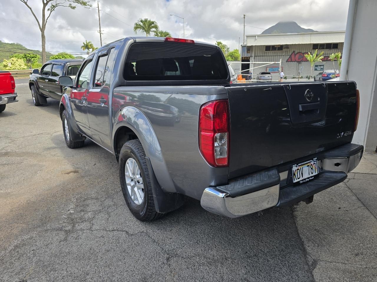 Nissan Frontier SV Crew Cab 4X4 V6 2019